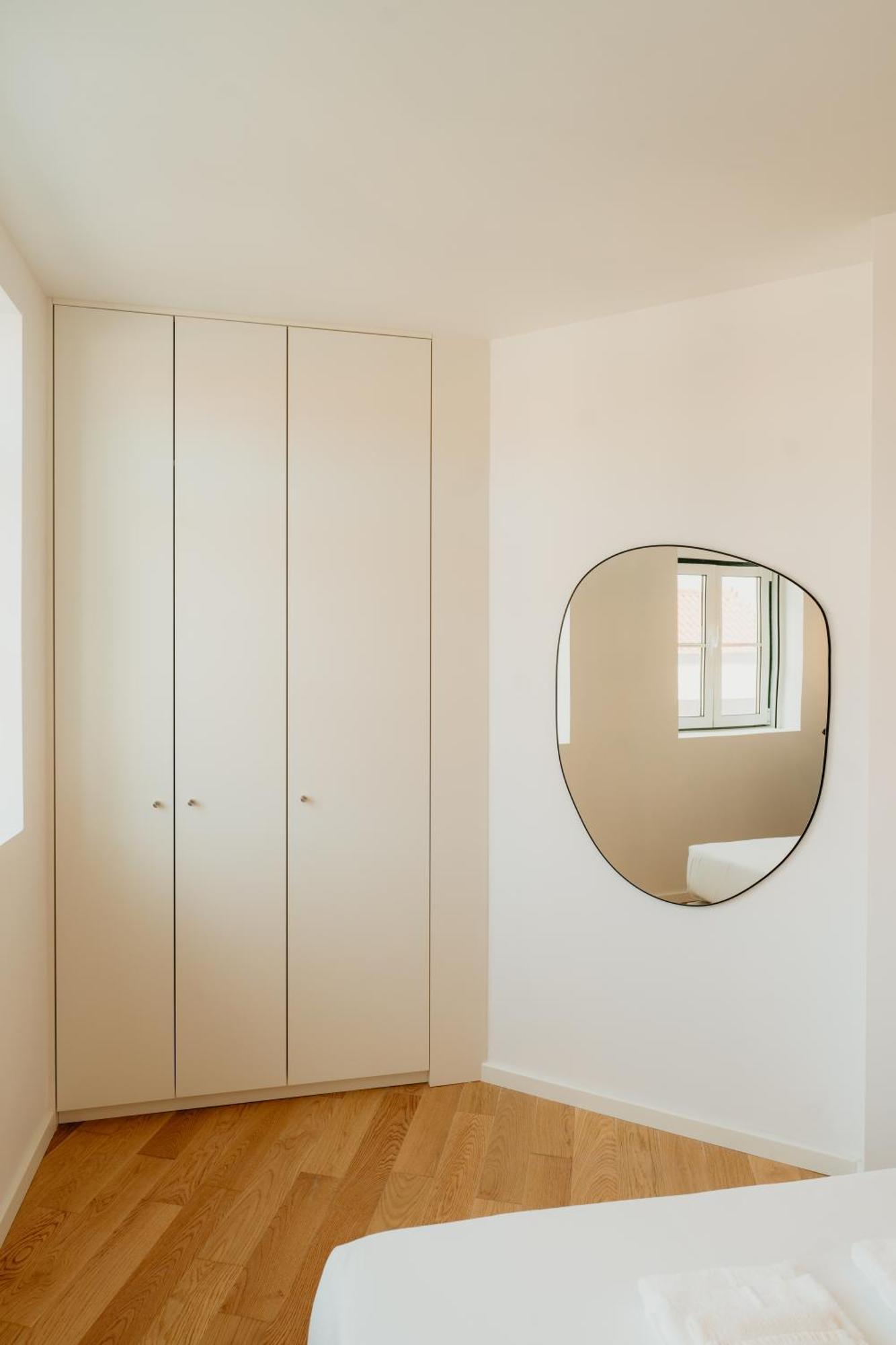 Mary Pink - No 1a - Well Decor Two-bedroom